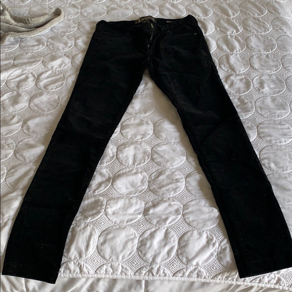 French Connection brand black velvet pants. SZ 4